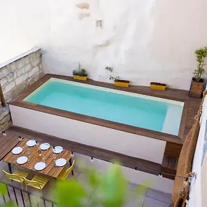 https://la-terrasse-du-saint-didier.fr-provencehotel.com